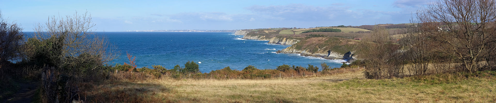 Hendaye_Corniche_basque_2012