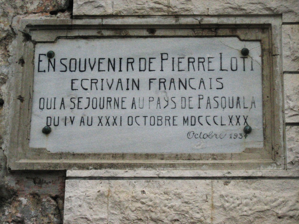 La célèbre plaque de Baosici, apposée par l'AIAPL en 1934 et toujours en place en 2007.