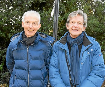 les-presidents-de-l-association-l-ancien-et-le-nouveau_3736779_400x330p