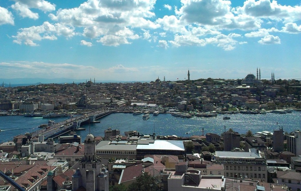 C'est l'un des monuments les plus célèbres et les plus visibles de la ville, en plein coeur de Beyoğlu, la tour de Galata