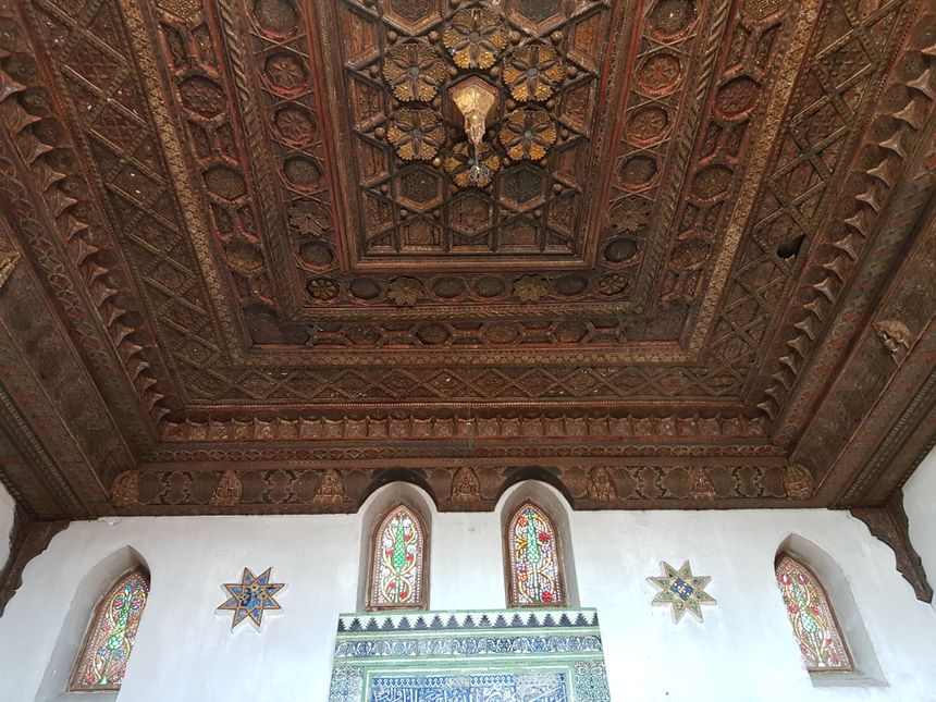 Plafond de la mosquée de la maison Pierre Loti © Radio France - Gérald Paris
